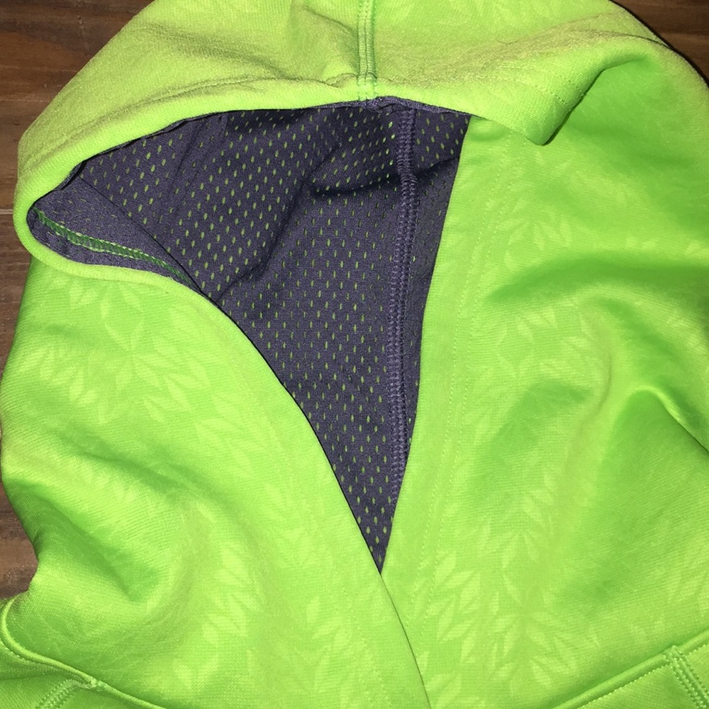 Under Armour Brigt Lime Green Sweatshirt - Picture 5 of 8